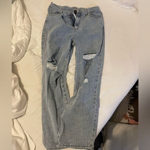 Light Wash Ripped Jeans